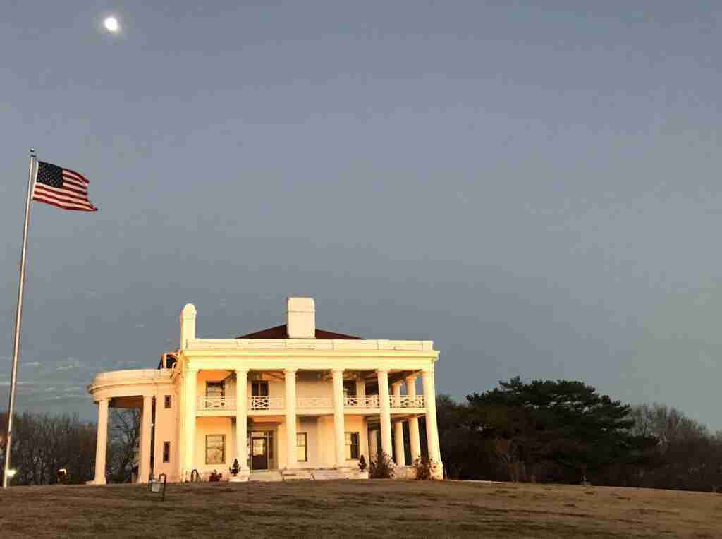 Brown Mansion, haunted Kansas